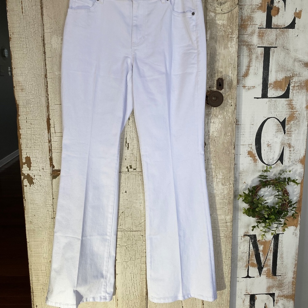 cabi Trouser Jeans (10 LONG) New, no tag.
